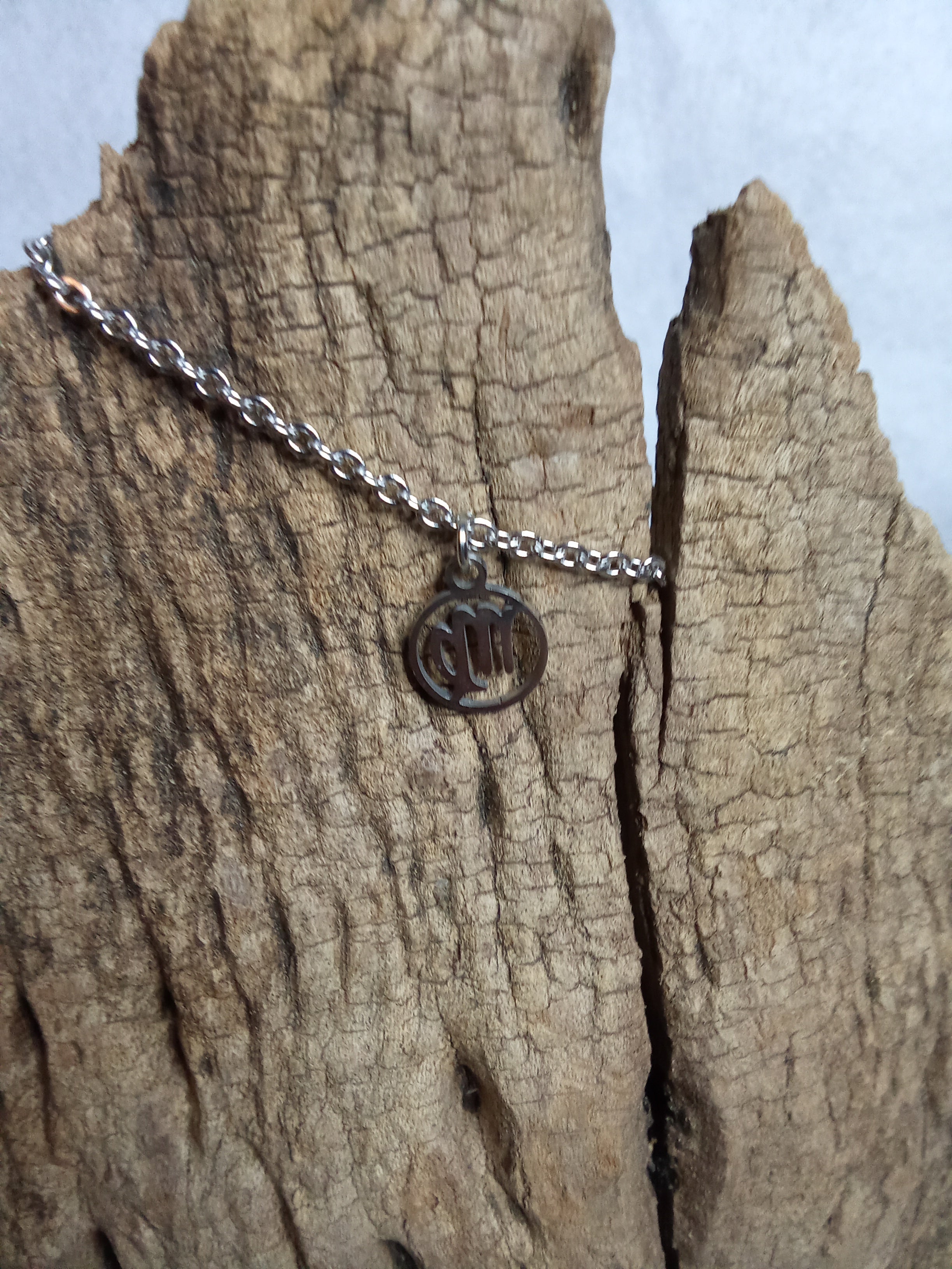 Collier signe du zodiaque Capricorne argenté