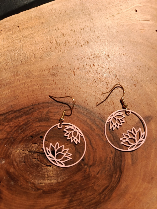 Boucles d'oreilles lotus créoles noires